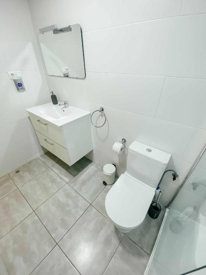 Stunning 2 Bedroom Apartment With Pool View อาลิกันเต ภายนอก รูปภาพ